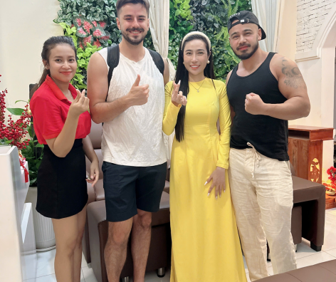 Khách hàng 16